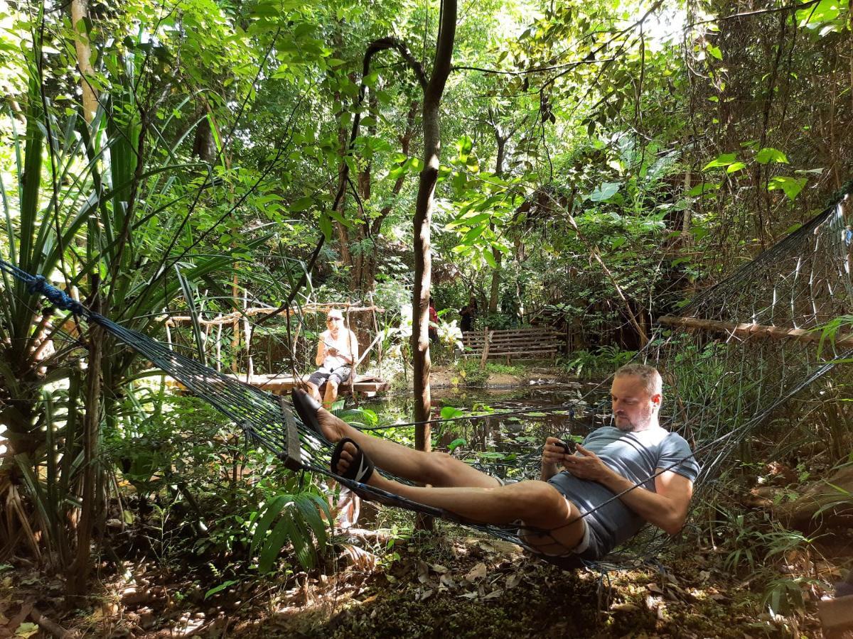 Habarana Tree House Mutu Village Exteriör bild