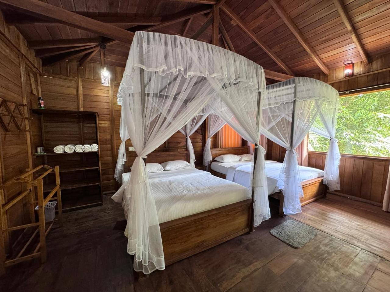 Habarana Tree House Mutu Village Exteriör bild