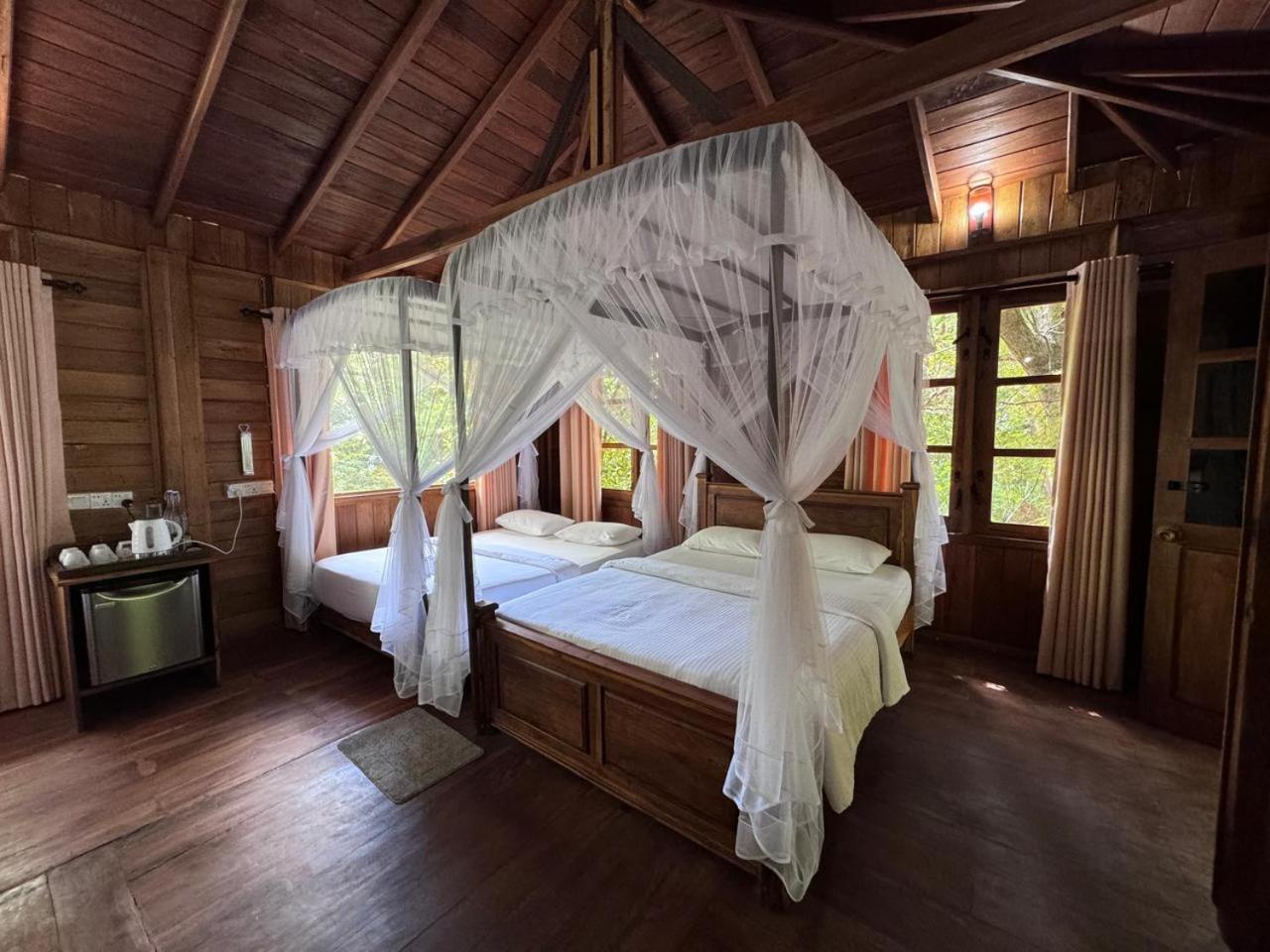 Habarana Tree House Mutu Village Exteriör bild