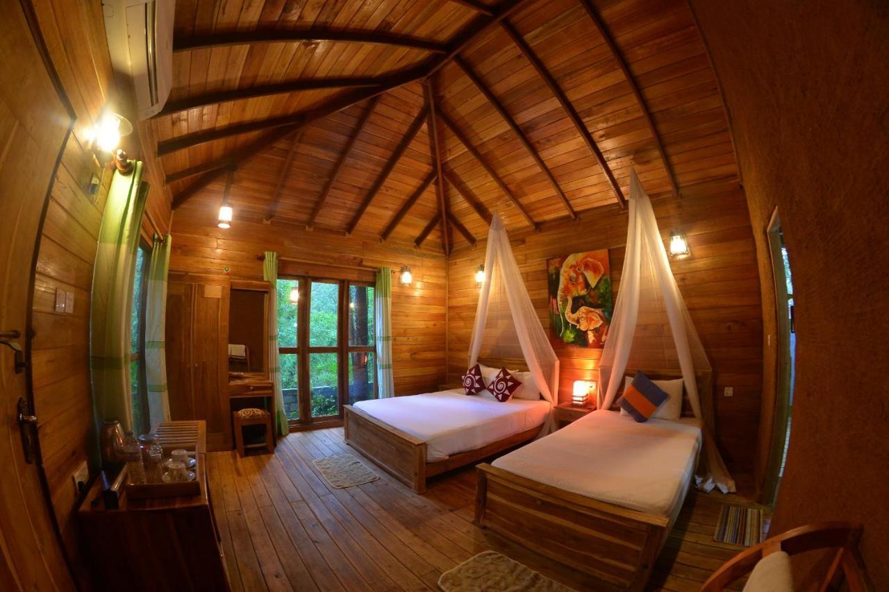 Habarana Tree House Mutu Village Exteriör bild
