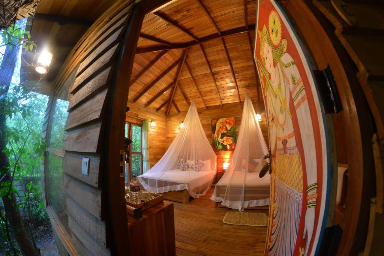 Habarana Tree House Mutu Village Exteriör bild