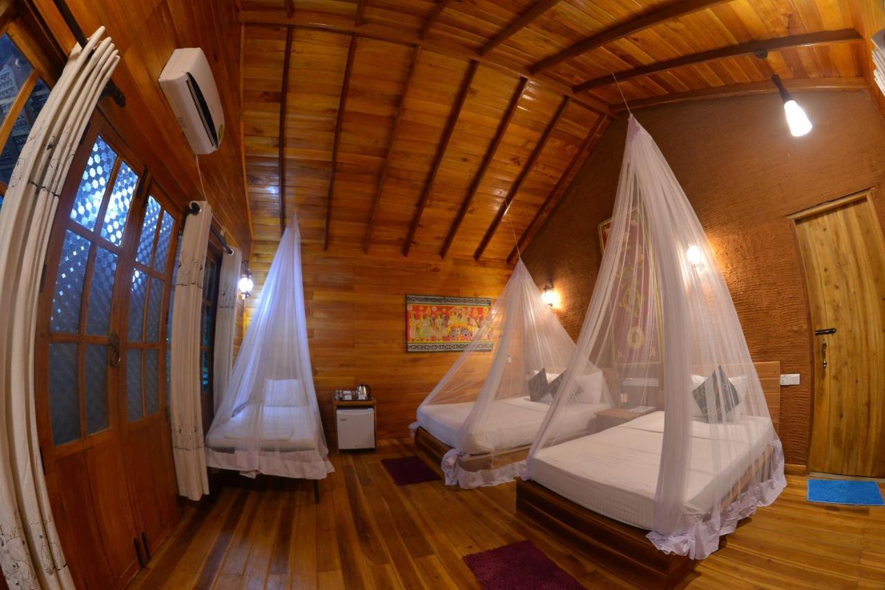 Habarana Tree House Mutu Village Exteriör bild