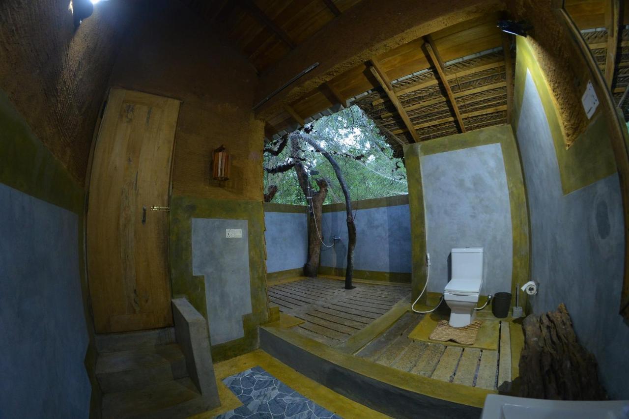 Habarana Tree House Mutu Village Exteriör bild