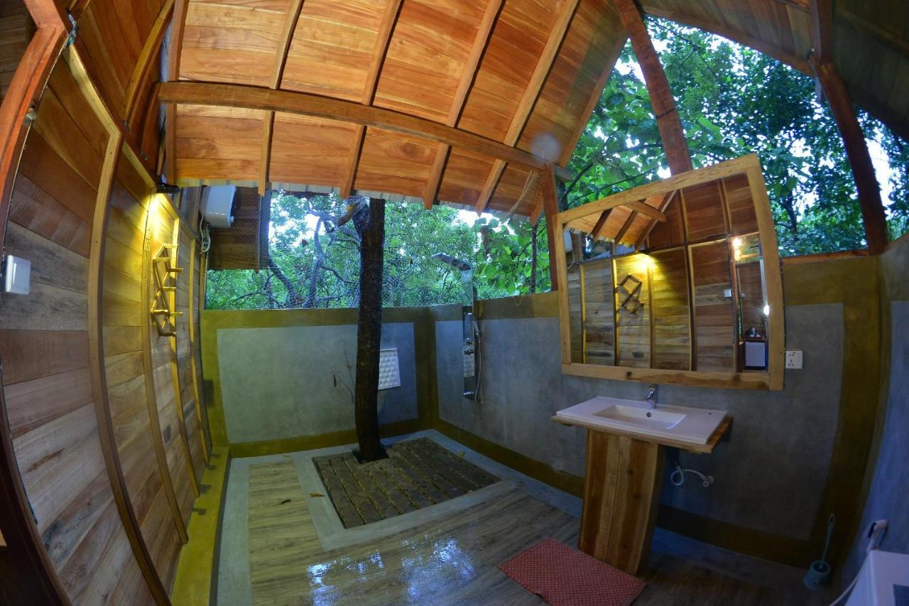 Habarana Tree House Mutu Village Exteriör bild